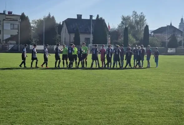 Juniorzy Zbójnika rozgromili Koszarawę Żywiec 11:0