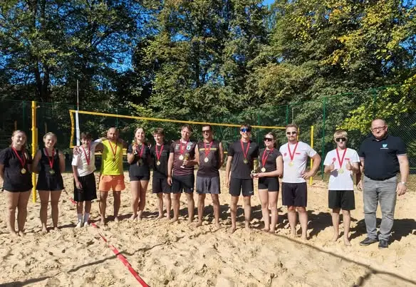 Inauguracyjny turniej siatkówki plażowej na nowym boisku w Rajczy