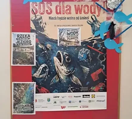 Uczniowie z Lipowej w akcji „SOS dla wody” – sprzątali okolicę w trosce o czystość wód