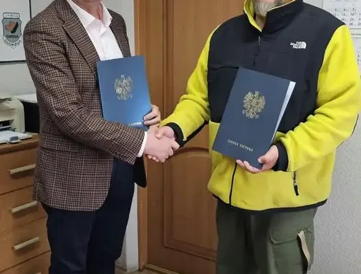Gmina Świnna inwestuje w drogi: umowa na modernizację podpisana