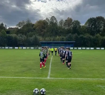 Juniorzy UKS Zbójnik Ujsoły wygrywają na wyjeździe z LKS Beskid Gilowice-Rychwałd 5:2
