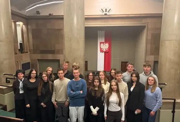 Licealiści z wizytą w Sejmie i Muzeum Sztuki Nowoczesnej