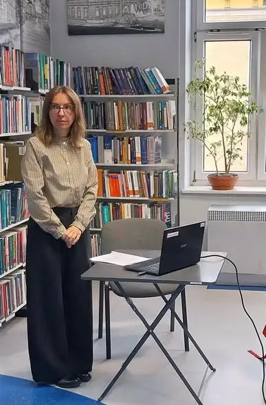Uczniowie z Łękawicy odwiedzili Czytelnię Naukową – lekcja o komunikacji i bibliotece