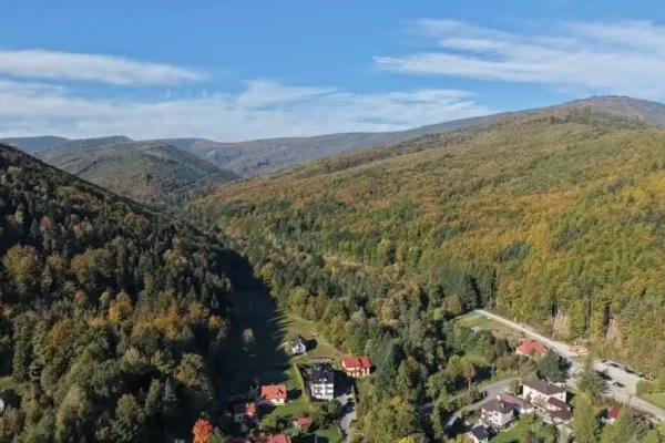 Gmina Lipowa – brama w Beskidy. Szlaki, doliny i Pętla Lipowska