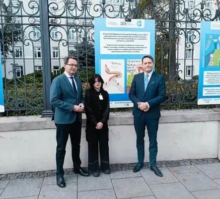 Uczennica z Czernichowa wśród najlepszych w ogólnopolskim konkursie na plakat o mediacji