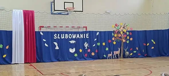 Pasowanie na ucznia w Koszarawie – pierwszoklasiści oficjalnie w szkolnej społeczności