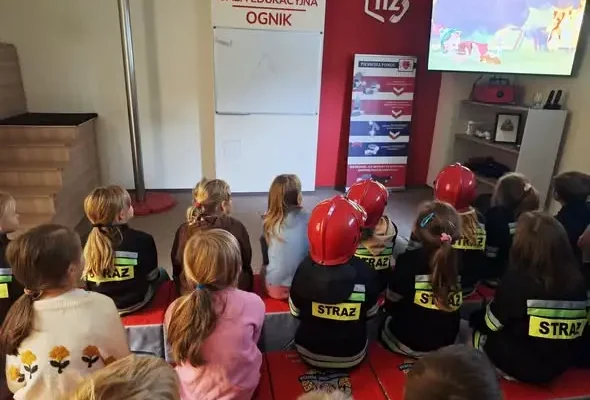 Pierwszoklasiści odwiedzili salę edukacyjną „Ognik” w Bielsku-Białej