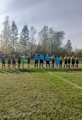 Zbójnik Ujsoły rozgromił LKS Jezioro 14:1. Kapitan z sześcioma bramkami