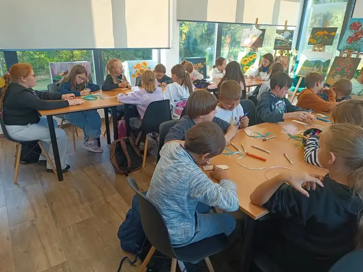 Klasa 4a z Lipowej odkrywała tajniki biblioteki