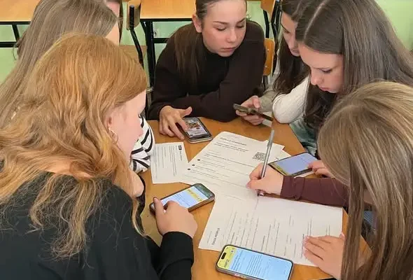 Uczniowie z GILO uczyli się, jak nie dać się nabrać na fake newsy