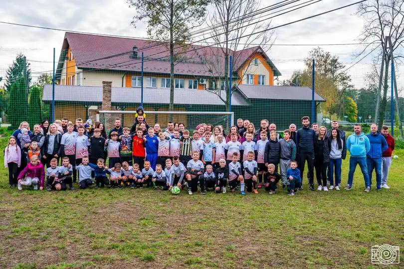 Zakończenie sezonu piłkarskiego w Łękawicy – podziękowania dla sponsorów i rodziców