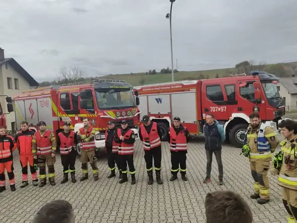 Gminne ćwiczenia OSP w Pewli Ślemieńskiej – sześć jednostek, sześć scenariuszy