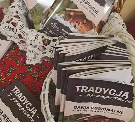 Rycerka Górna: KGW podsumowało projekt „Tradycją przepisane” i wydało książkę kucharską